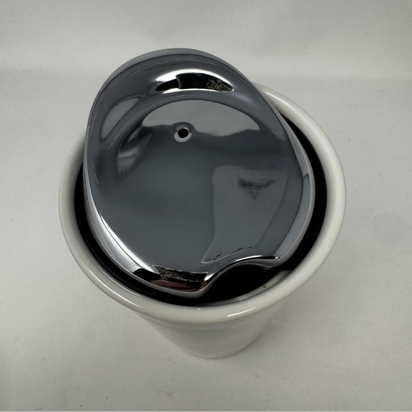 Starbucks 2014 White Ceramic Silver Studded 10oz Travel Tumbler Coffee Mug w/Lid - Picture 3 of 7